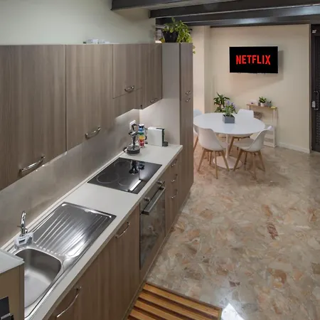 Apartment Loft32pavia, Moderno Di 60mq In Zona Stazione